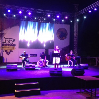 Grup  Uretim Mehmetcik Konser 6-8-15