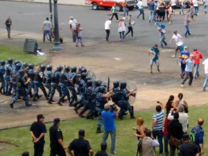 arjantin-kamuda-kiyim-AA