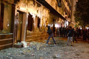 Makedonya protesto 15-4
