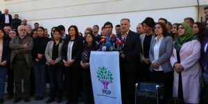 hdp-parlemento-calismalarini-durdurdu