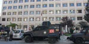 kayyim-atanan-belediyelerde-isci-kiyimi